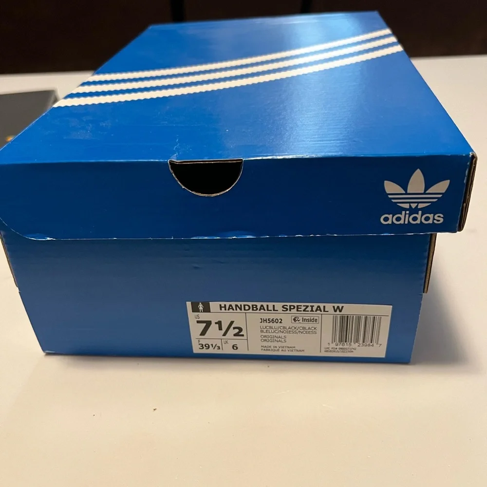 Women’s Adidas Handball Spezials Metallic Blue and Black , 7.5 - Picture 8 of 8